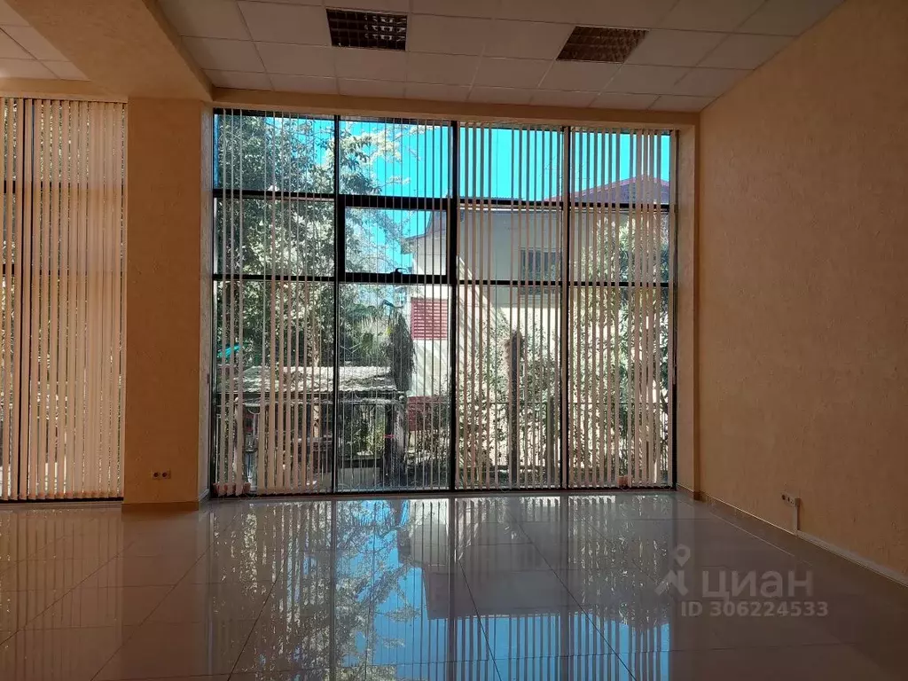 Помещение свободного назначения в Краснодарский край, Сочи Адлер ... - Фото 2