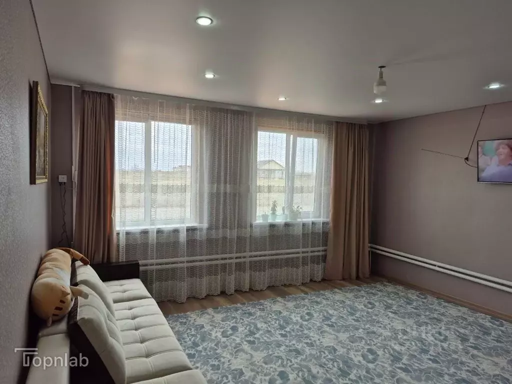 Дом в Астраханская область, Харабали ул. Баймаша Мендагазиева, 58 (102 ... - Фото 1