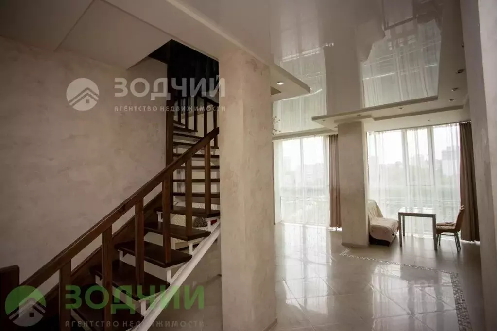 5-к кв. Чувашия, Чебоксары Ярмарочная ул., 15к1 (237.6 м) - Фото 1
