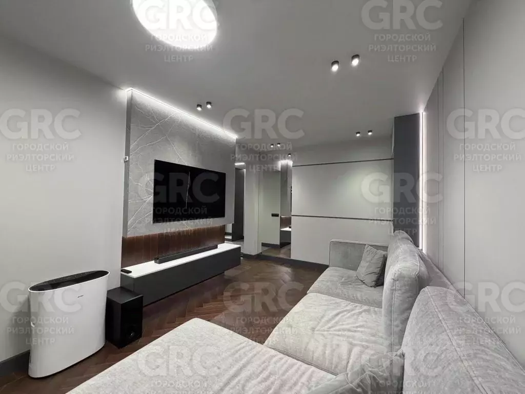 3-к кв. Краснодарский край, Сочи Центральный мкр, ул. Карла Либкнехта, ... - Фото 2