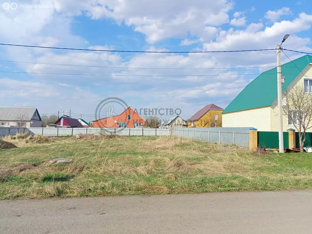 Участок в Нурлат, улица Р.Н. Киямова, 38 (8 м) - Фото 1