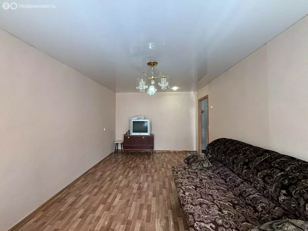 1-комнатная квартира: Октябрьский, 35-й микрорайон, 24 (31.8 м) - Фото 1