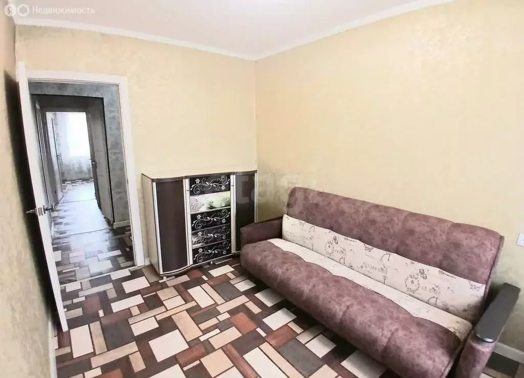 4-комнатная квартира: Валуйки, улица Максима Горького, 6 (72 м) - Фото 1
