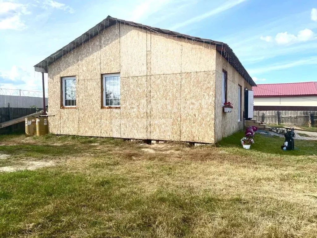 Дом в Саха (Якутия), Якутск ул. Очиченко (114 м) - Фото 1