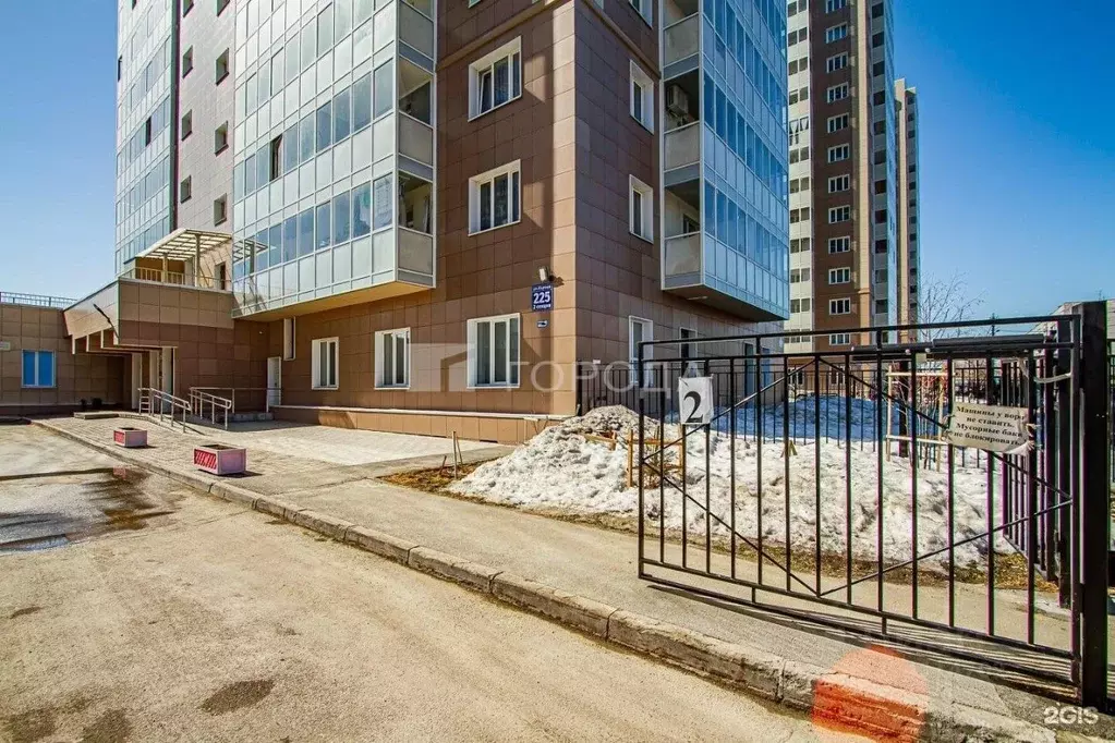 Гараж в Новосибирская область, Новосибирск ул. Кирова, 225 (17 м) - Фото 2