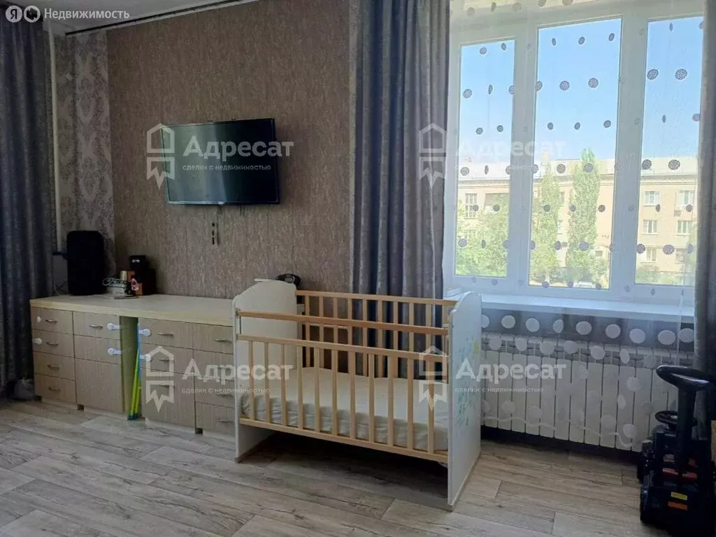 3-комнатная квартира: Волгоград, улица Таращанцев, 12 (74.1 м) - Фото 0