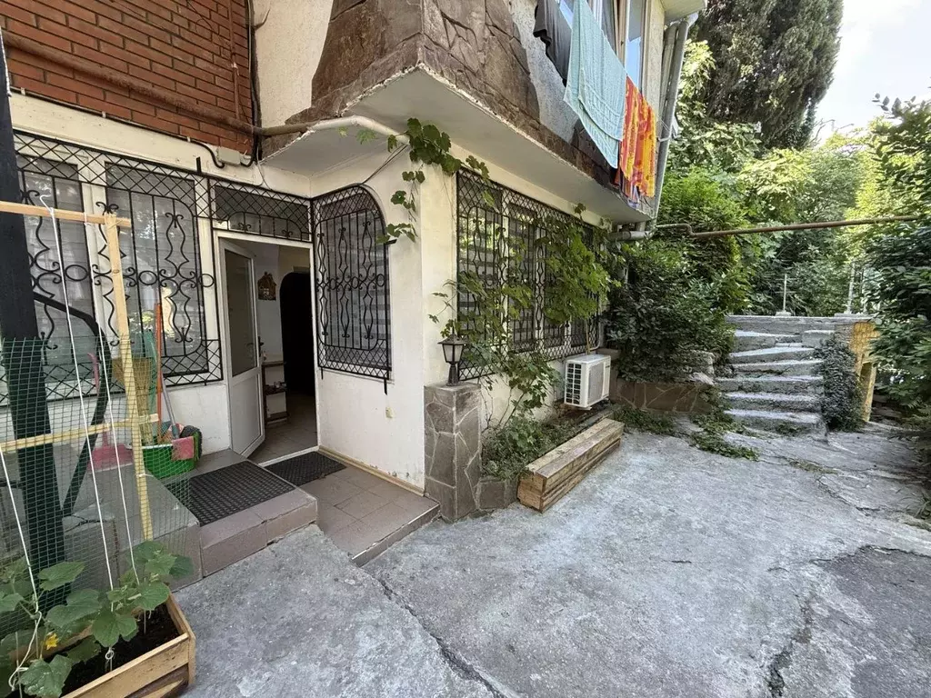 2-к кв. Крым, Ялта ул. Дражинского, 11 (55.0 м) - Фото 0