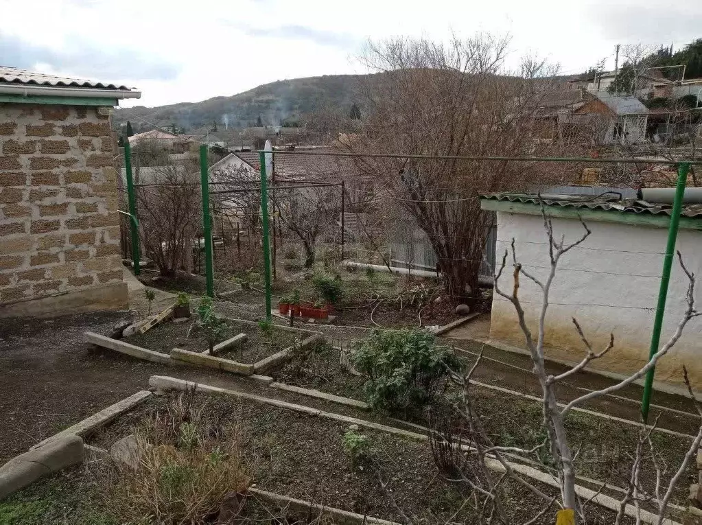 Дом в Крым, Судак муниципальный округ, с. Морское ул. Калинина (45 м) - Фото 1