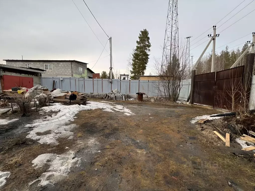 Дом в Свердловская область, Екатеринбург № 25 АО УЗТМ КС, 275 (162 м) - Фото 0