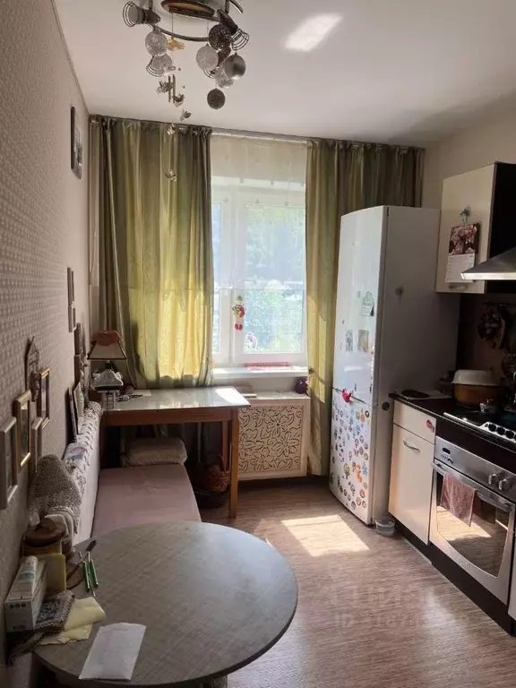 2-к кв. Красноярский край, Красноярск Парашютная ул., 20 (53.0 м) - Фото 0