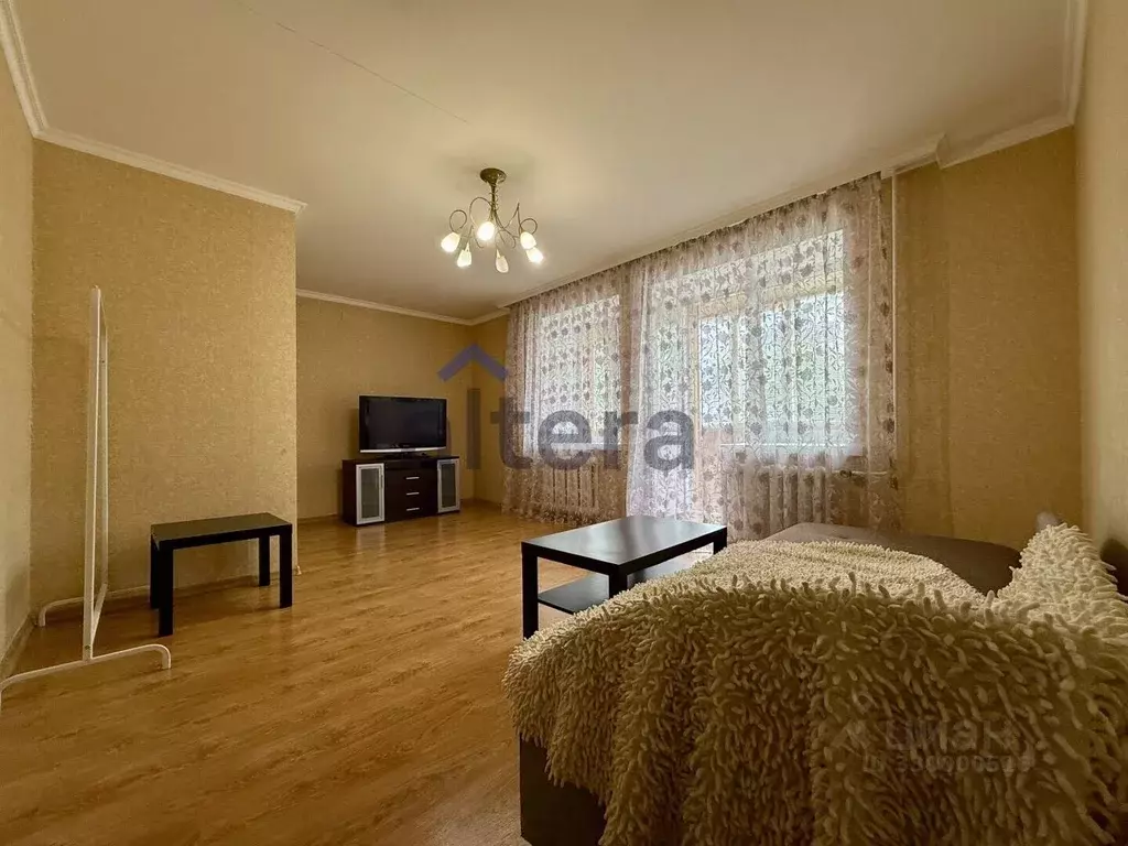 2-к кв. Татарстан, Казань ул. Коммунаров, 2 (65.0 м) - Фото 1