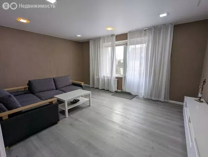 3-комнатная квартира: Полесск, Театральная улица, 7 (112 м) - Фото 1