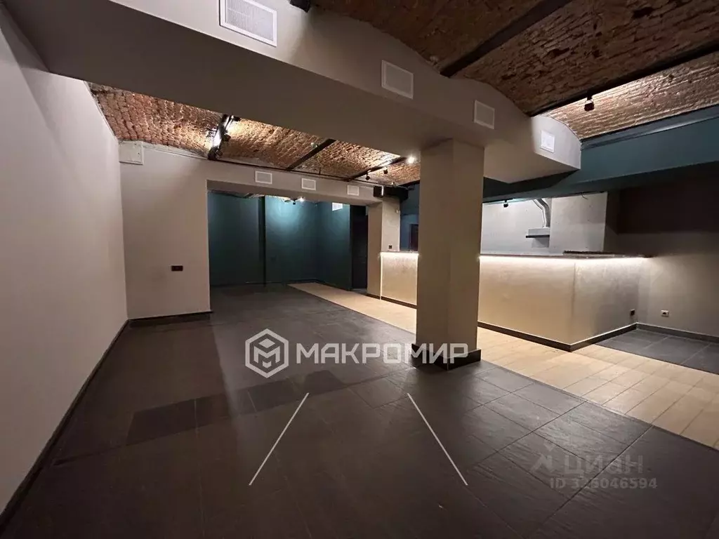 Помещение свободного назначения в Челябинская область, Челябинск ул. ... - Фото 1