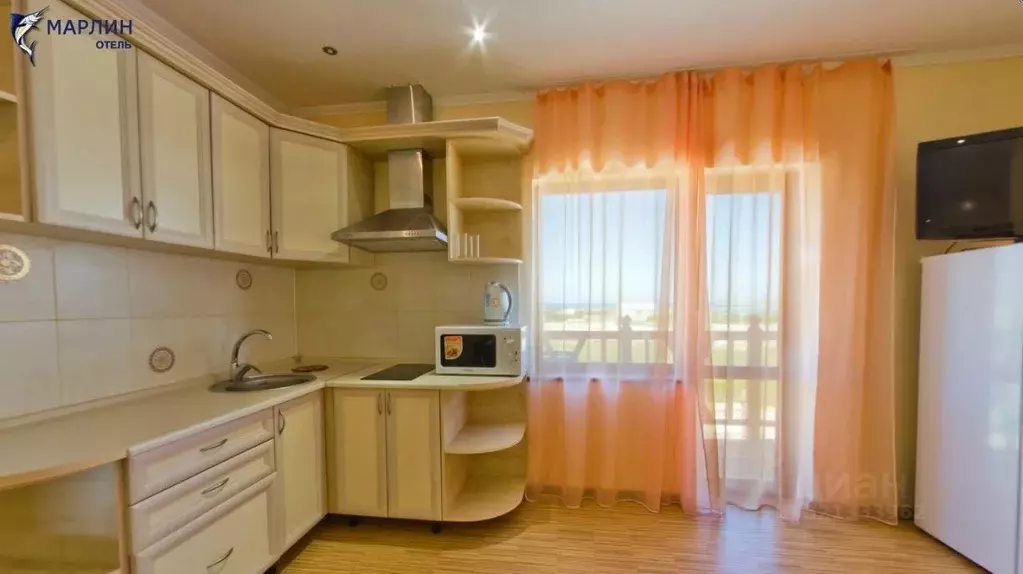 2-к кв. Крым, Черноморский район, Оленевское с/пос, с. Оленевка ул. ... - Фото 1