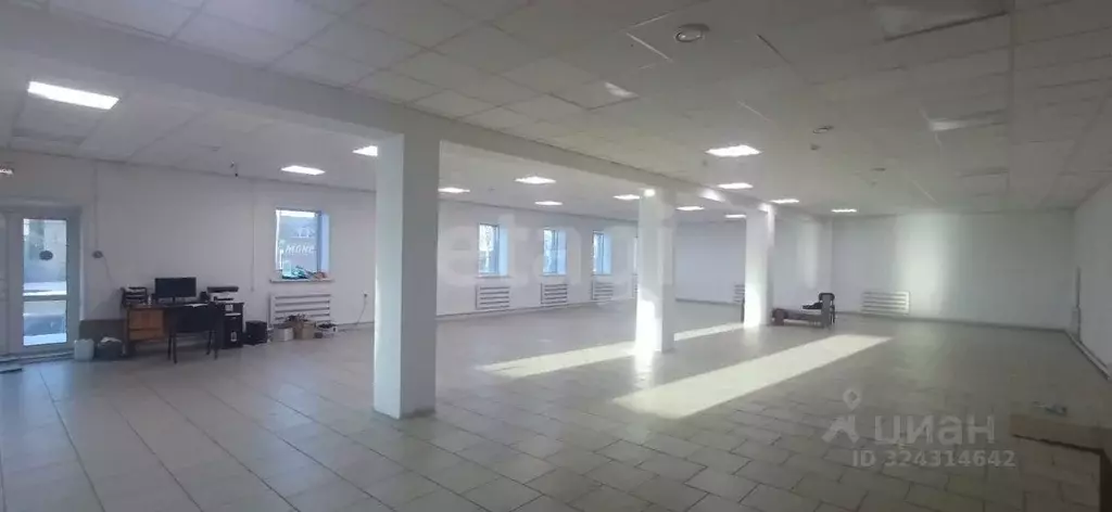 Торговая площадь в Алтай, Майминский район, с. Майма ул. Ленина (450 ... - Фото 2