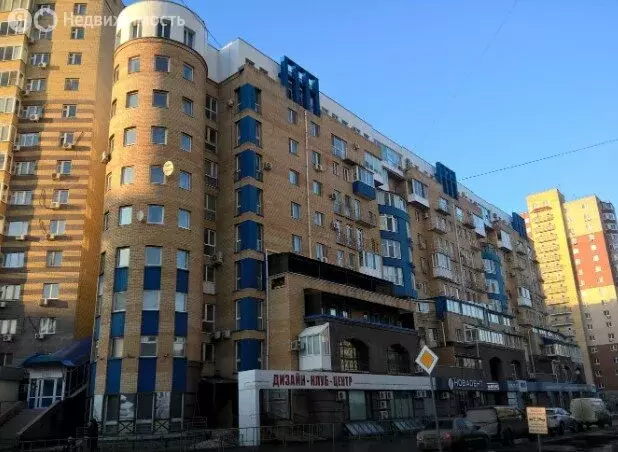2-комнатная квартира: Тюмень, улица Немцова, 4 (62.2 м) - Фото 1