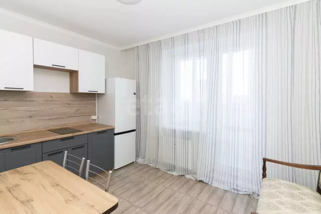 1-к кв. Тюменская область, Тюмень ул. Константина Посьета, 3 (41.0 м) - Фото 1