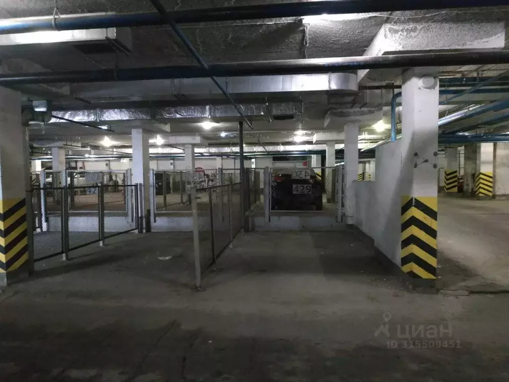 Гараж в Свердловская область, Екатеринбург ул. Павла Шаманова, 8 (14 ... - Фото 1