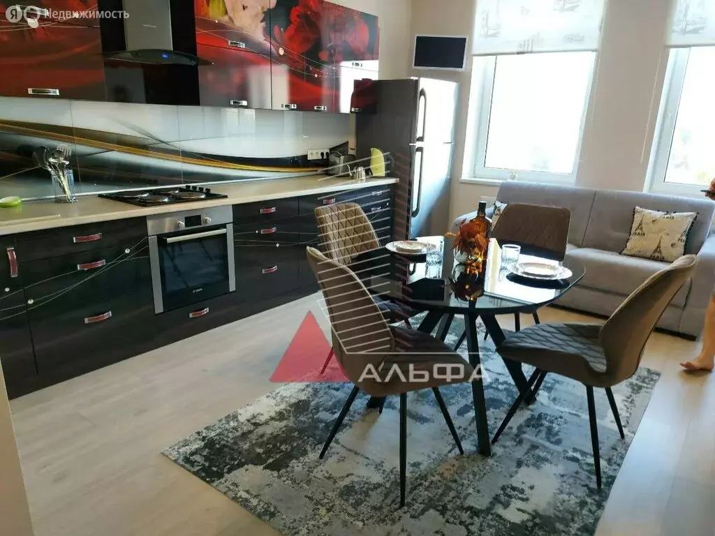 3-комнатная квартира: Евпатория, улица Полупанова, 27А (115 м) - Фото 1