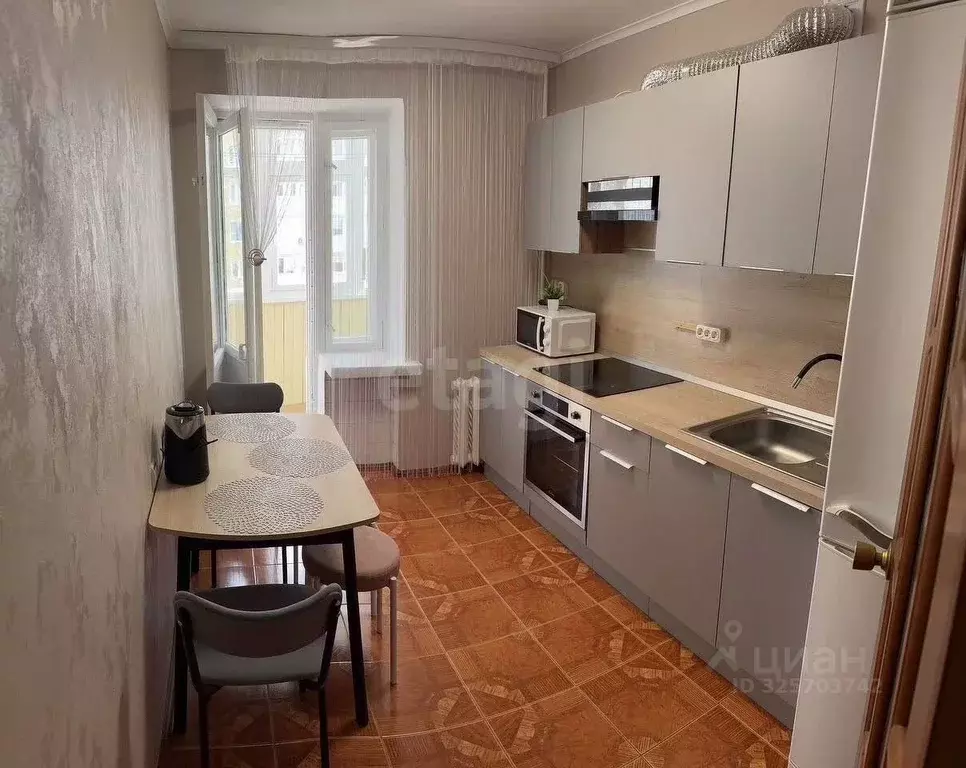 2-к кв. Тюменская область, Тюмень ул. Самарцева, 34А (50.0 м) - Фото 1