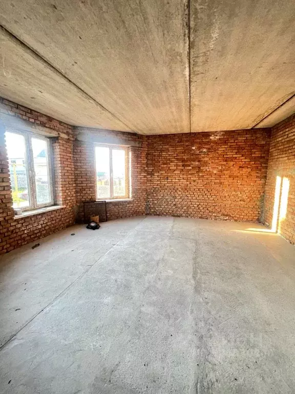 Дом в Карачаево-Черкесия, Черкесск Троллейбусная ул., 75 (230 м) - Фото 1