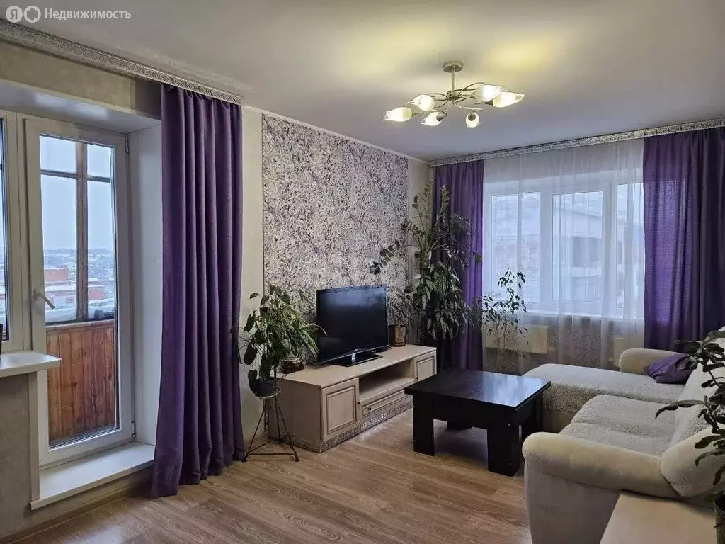 4-комнатная квартира: Томск, Сибирская улица, 104 (70 м) - Фото 0