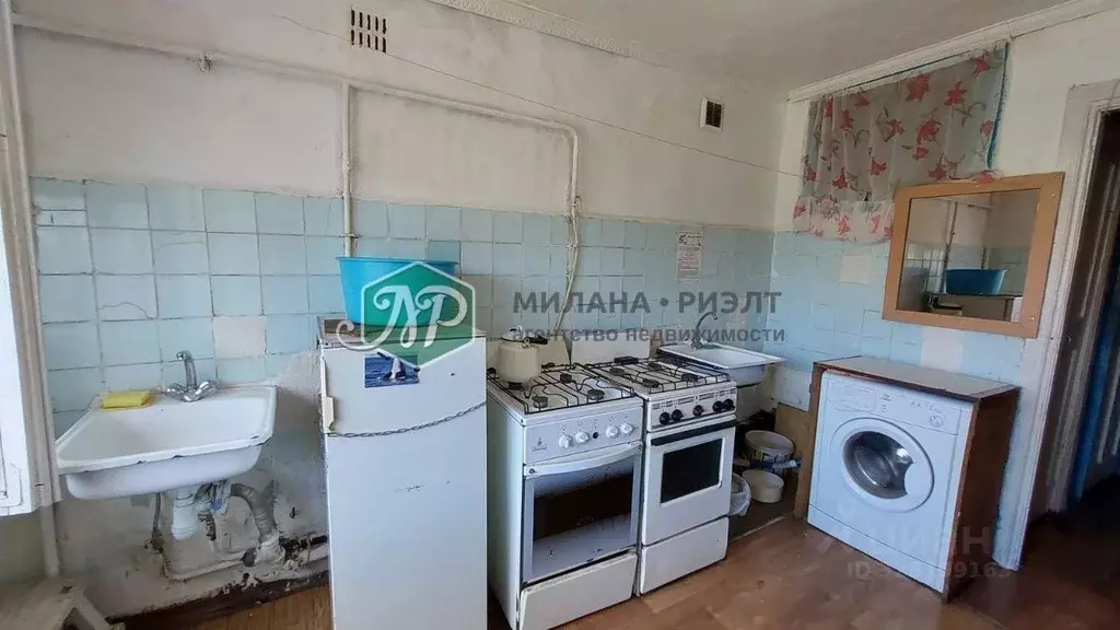 Комната Омская область, Омск просп. Космический, 29 (13.5 м) - Фото 1