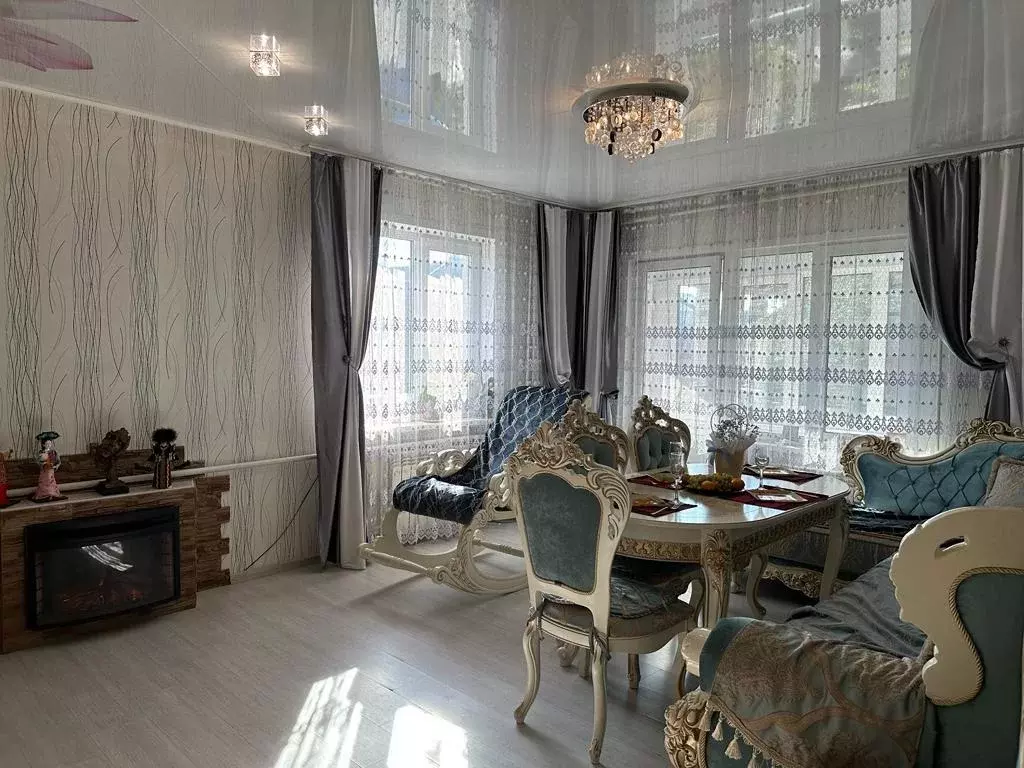 Коттедж, 250 м - Фото 1