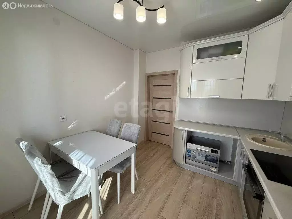 2-комнатная квартира: Чита, улица Курнатовского, 70 (60.2 м) - Фото 1