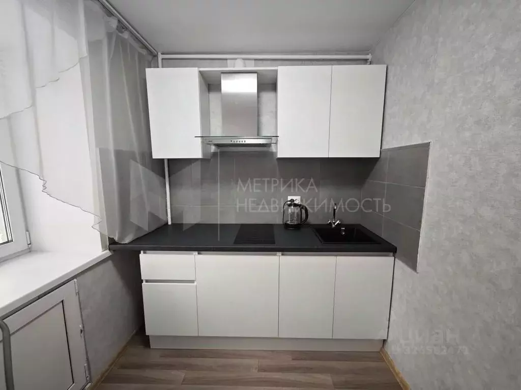 2-к кв. Тюменская область, Тюмень ул. Республики, 133 (43.0 м) - Фото 1