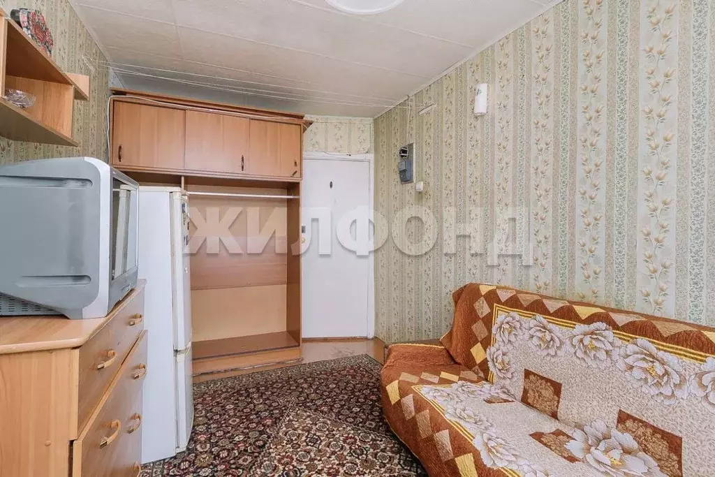 Комната Новосибирская область, Новосибирск ул. Палласа, 3/2 (10.2 м) - Фото 2