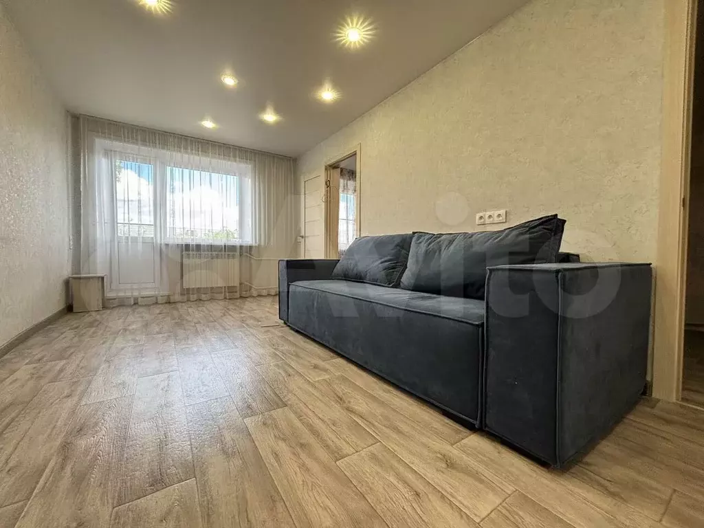 2-к. квартира, 44 м, 5/5 эт. - Фото 0