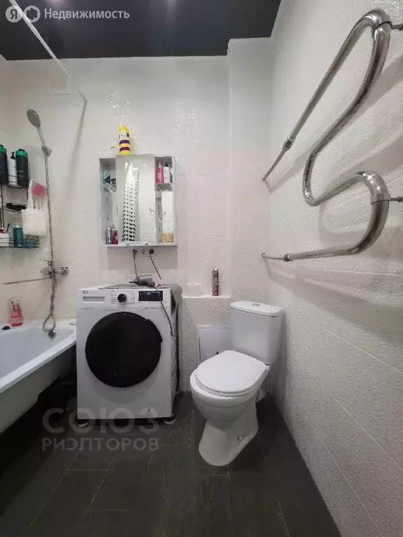 3-комнатная квартира: Волгоград, Пролетарская улица, 47 (54.6 м) - Фото 1