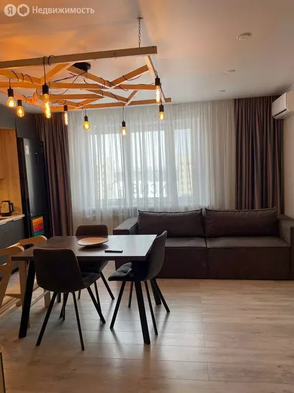 3-комнатная квартира: Нижнекамск, улица Фикрята Табеева, 35А (67 м) - Фото 1