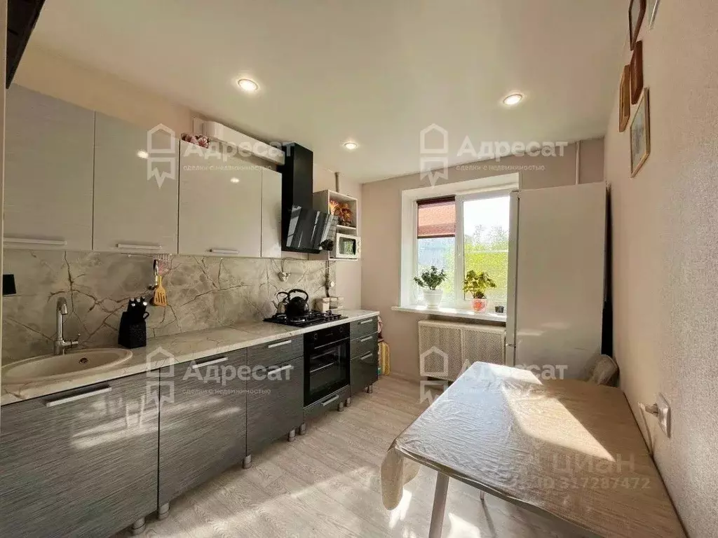 3-к кв. Волгоградская область, Волгоград ул. Героев Тулы, 13 (62.7 м) - Фото 1