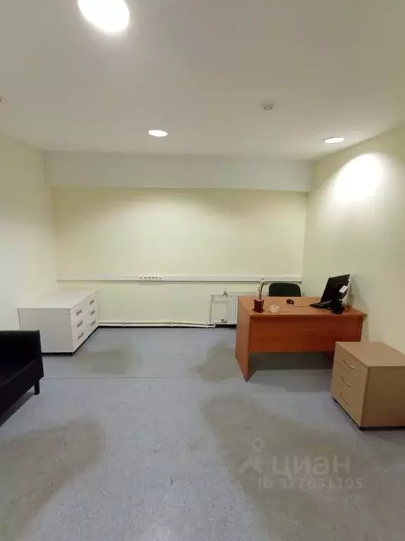 Офис в Санкт-Петербург 3-я Жерновская ул., 23 (13 м) - Фото 1