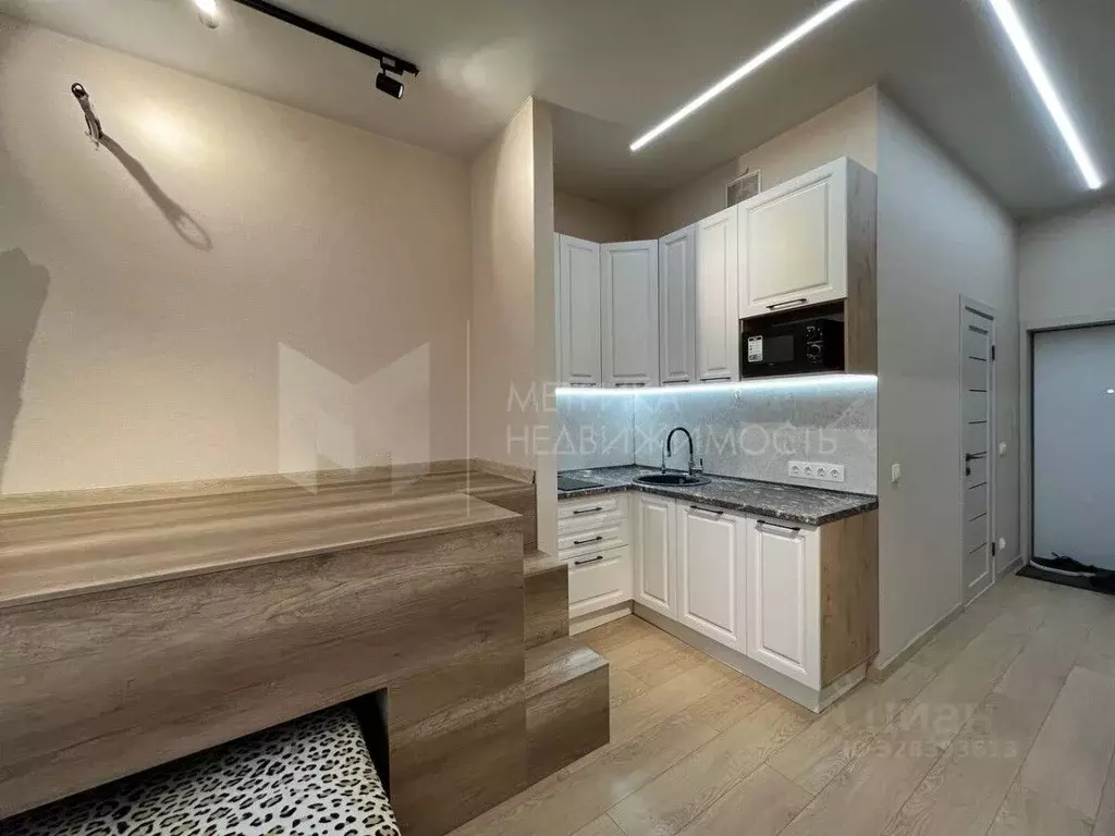 Студия Тюменская область, Тюмень ул. Вице-адмирала Воронцова, 7 (24.1 ... - Фото 1