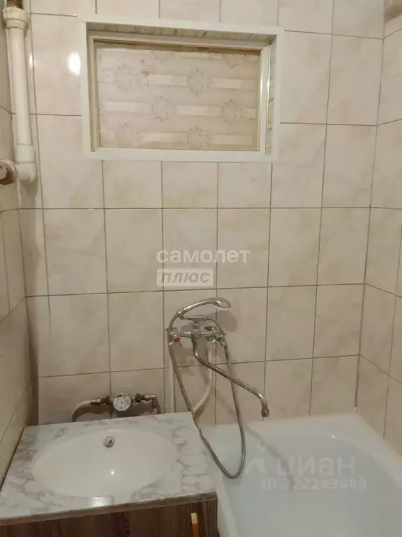 1-к кв. Волгоградская область, Волгоград ул. Кирова, 130Б (36.0 м) - Фото 1
