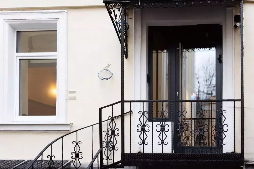 Комната Москва Большой Николопесковский пер., 13 (13.9 м) - Фото 1