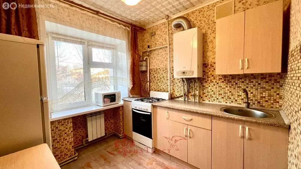 3-комнатная квартира: посёлок Майский, улица Вавилова, 8 (53.1 м) - Фото 1