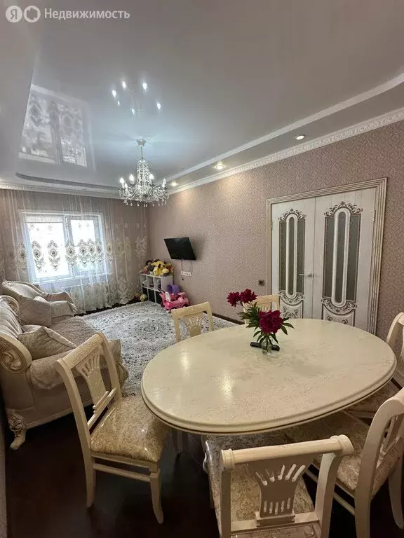 2-комнатная квартира: Астрахань, микрорайон имени Бабаевского, улица ... - Фото 0