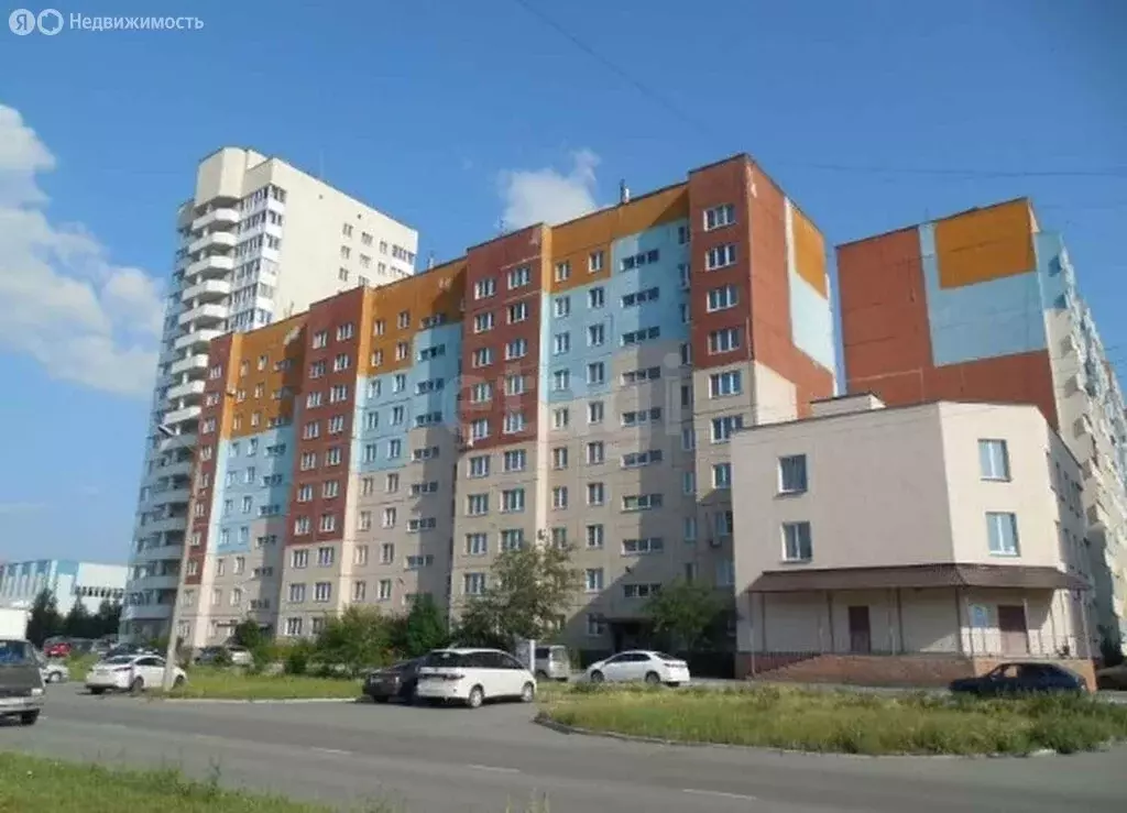 3-комнатная квартира: Курган, жилой район Заозёрный, 1-й микрорайон, ... - Фото 1