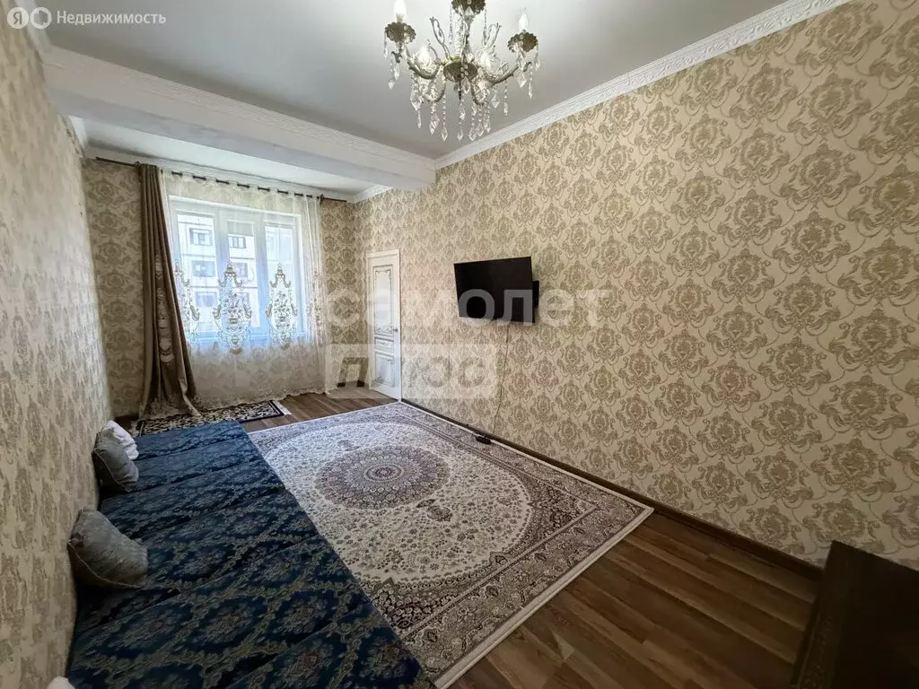 3-комнатная квартира: Махачкала, улица Абдулхамида Юсупова, 71к1 (72 ... - Фото 2