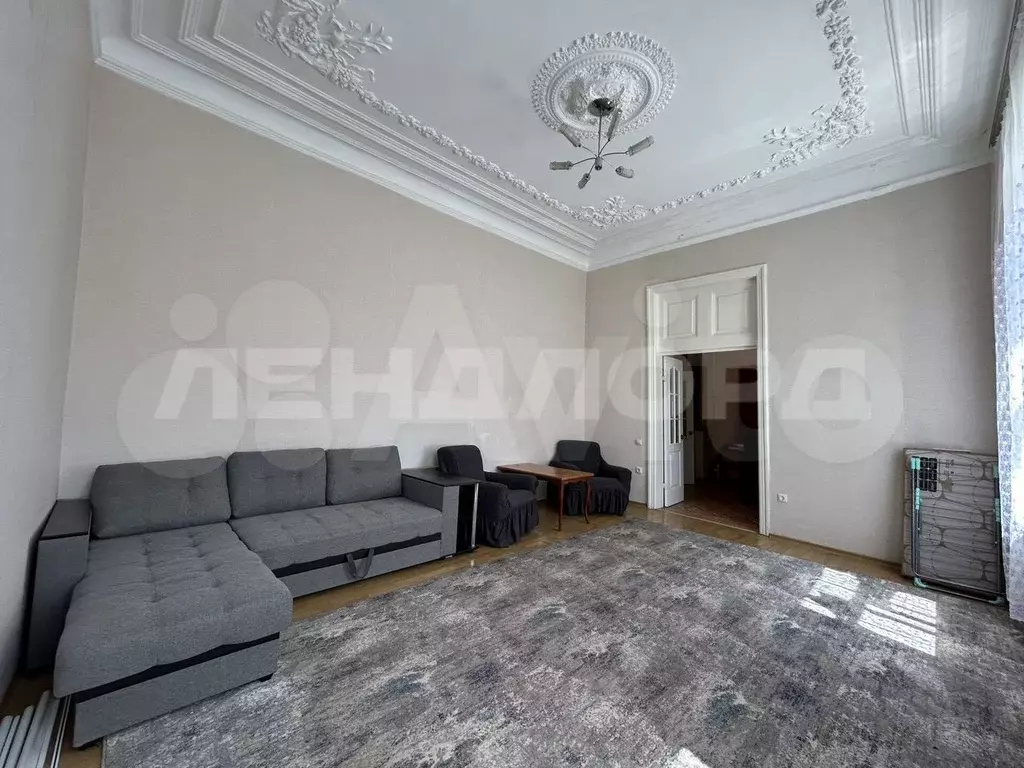 3-к. квартира, 90 м, 1/1 эт. - Фото 0