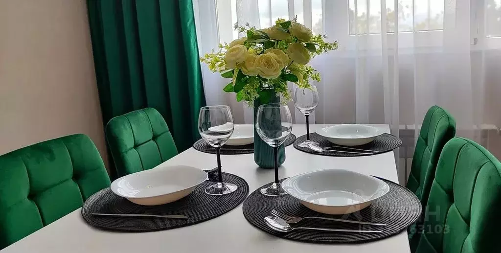 2-к кв. Ставропольский край, Пятигорск просп. Калинина, 2К4 (42.0 м) - Фото 0