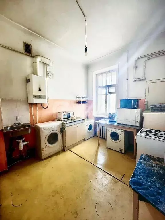 Комната 8,7 м в 3-к., 3/6 эт. - Фото 1