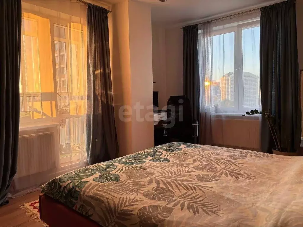 3-к кв. Пермский край, Пермь ул. Карла Модераха, 8 (76.8 м) - Фото 0