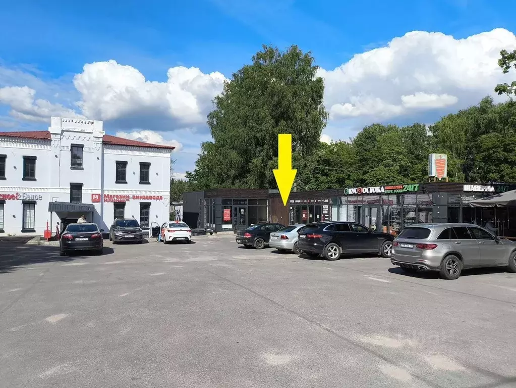 Торговая площадь в Ленинградская область, Выборгский район, Рощино ... - Фото 1