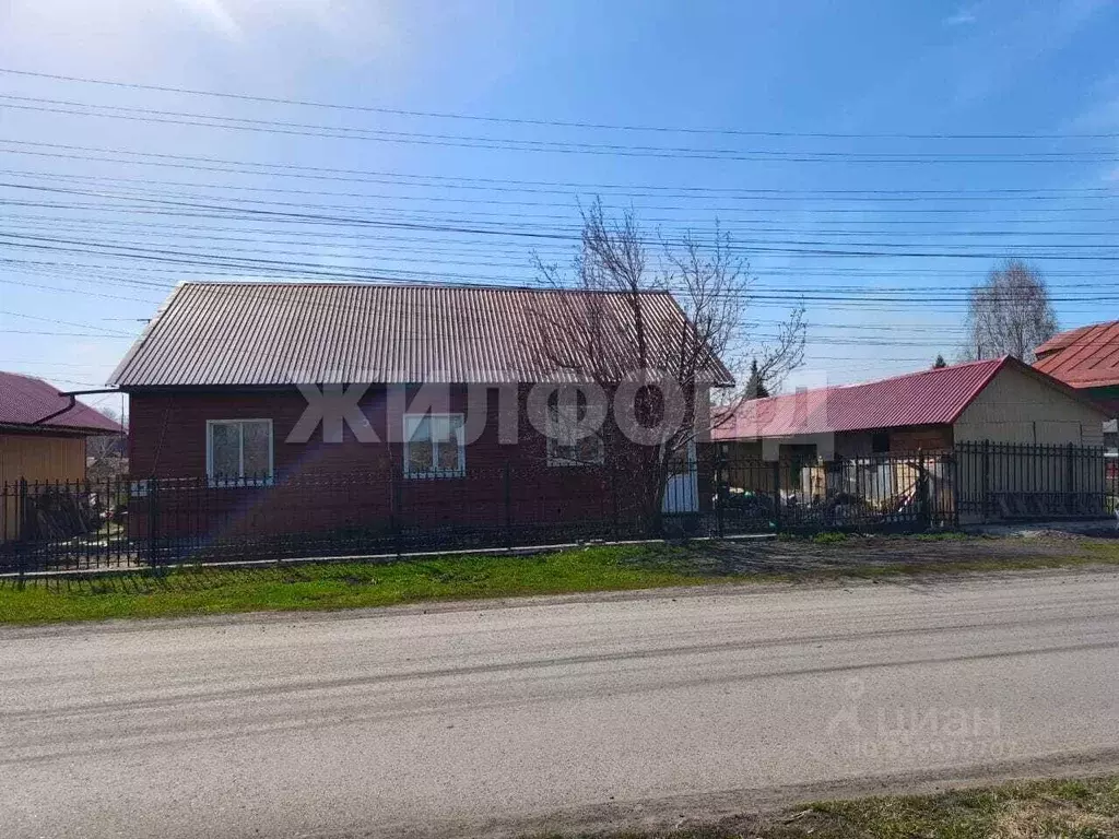 Дом в Алтайский край, Первомайский район, с. Зудилово Юбилейная ул., ... - Фото 1