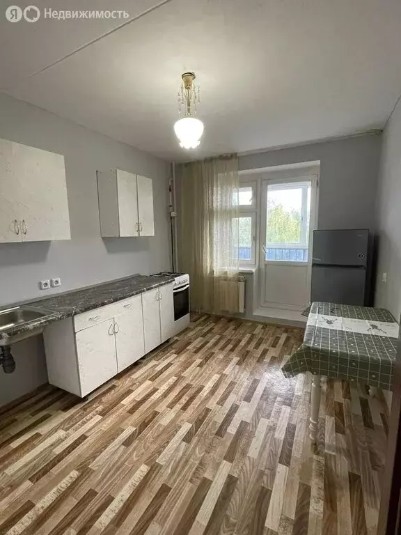 2-комнатная квартира: Набережные Челны, улица Татарстан, 19 (55 м) - Фото 1